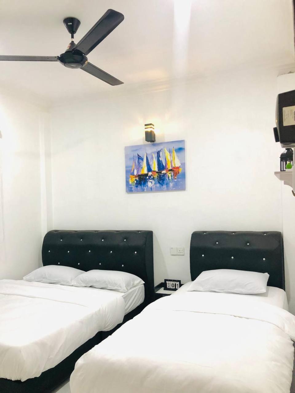 Roomstay By Abe Cottage Kampung Kuala Besut Buitenkant foto