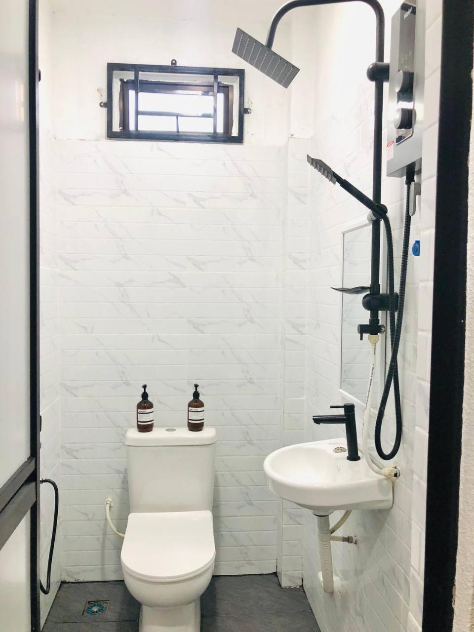 Roomstay By Abe Cottage Kampung Kuala Besut Buitenkant foto