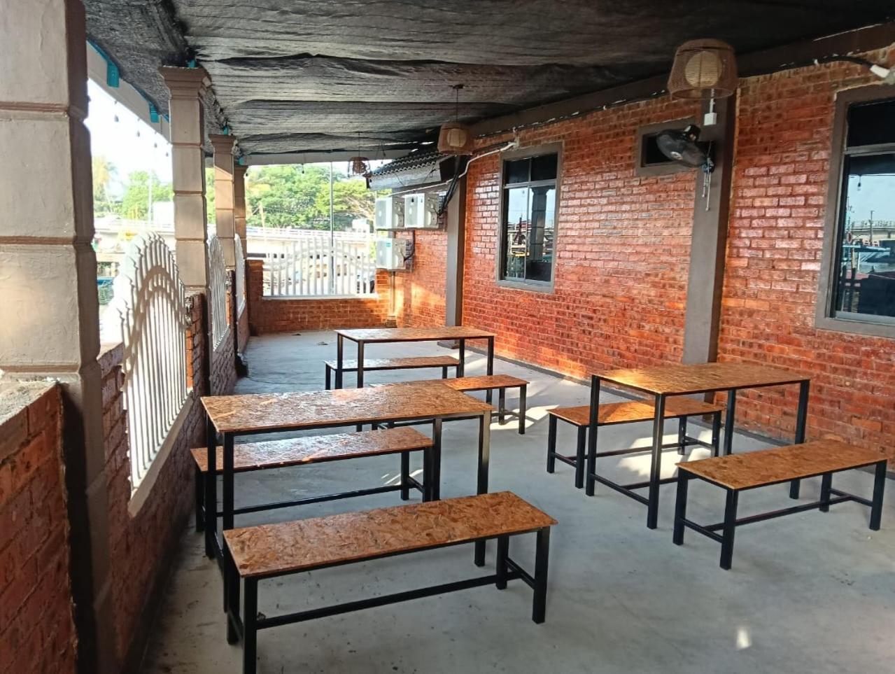 Roomstay By Abe Cottage Kampung Kuala Besut Buitenkant foto
